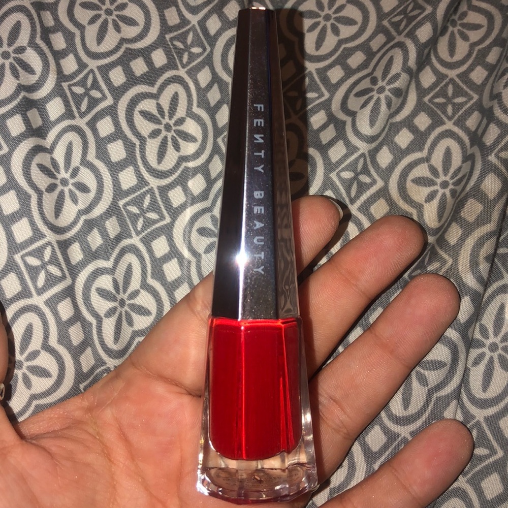 BRAND NEW Fenty Beauty Stunna Lip Paint